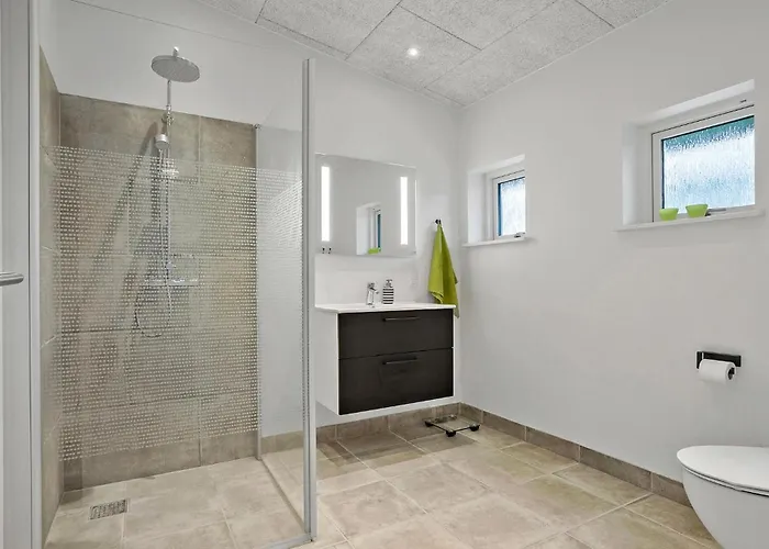 Semesterbostad Stunning In With Wifi Haderslev